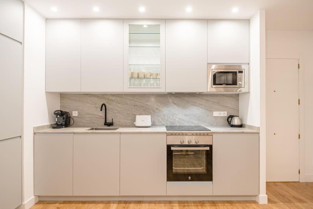 마드리드 Gran Via VI Calle Jacometrezo 2Br 2Bh 아파트 외부 사진