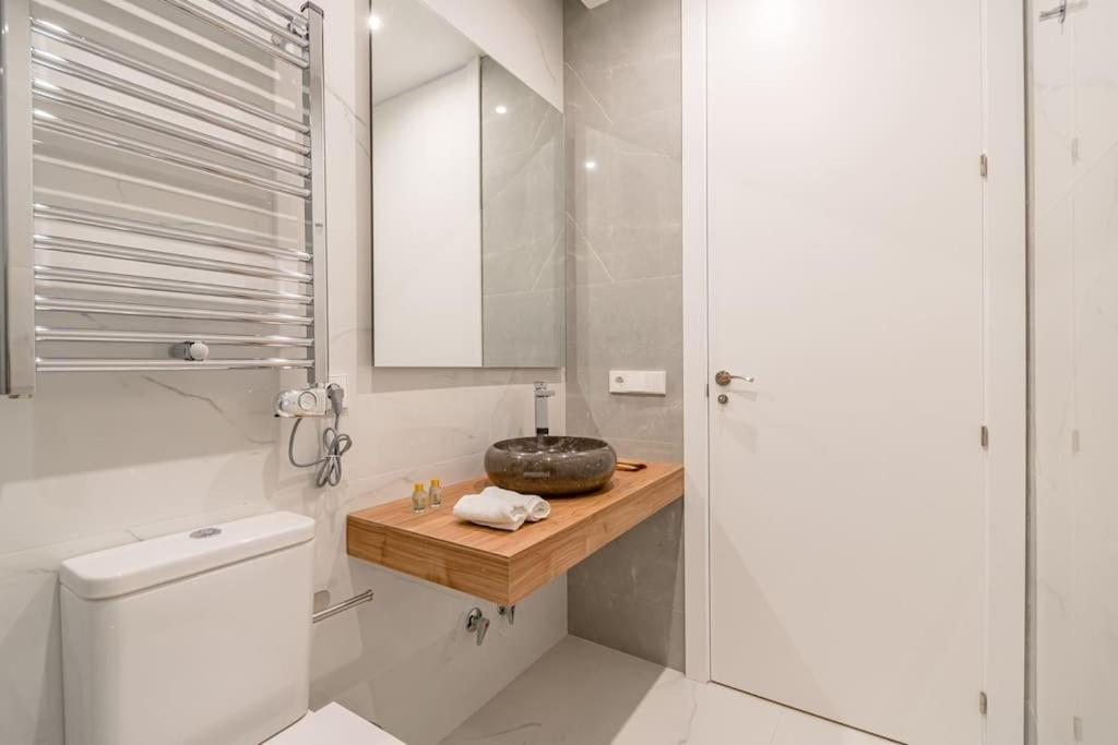 마드리드 Gran Via VI Calle Jacometrezo 2Br 2Bh 아파트 외부 사진