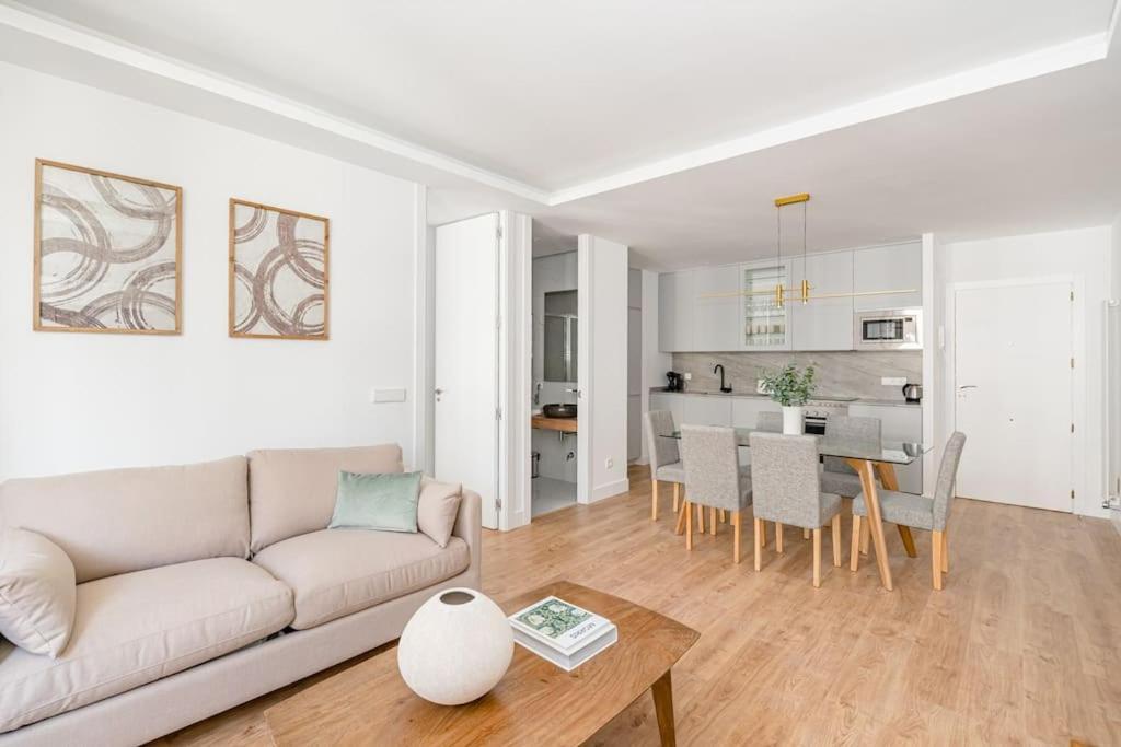 마드리드 Gran Via VI Calle Jacometrezo 2Br 2Bh 아파트 외부 사진